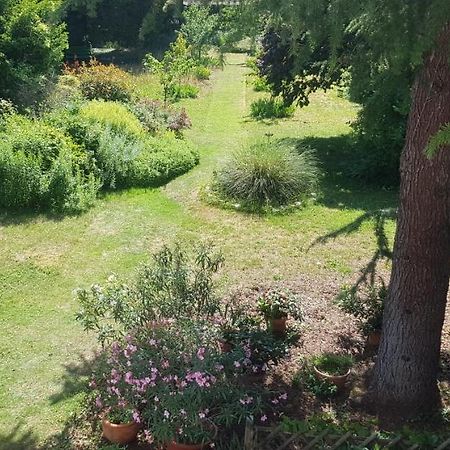 Maison Anne Face To Park In Vernon Giverny Luaran gambar